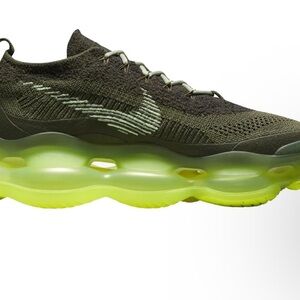 NWT Nike Air Max Flyknit Sneakers in Olive/Neon green/ black. Unisex. 11.5 women